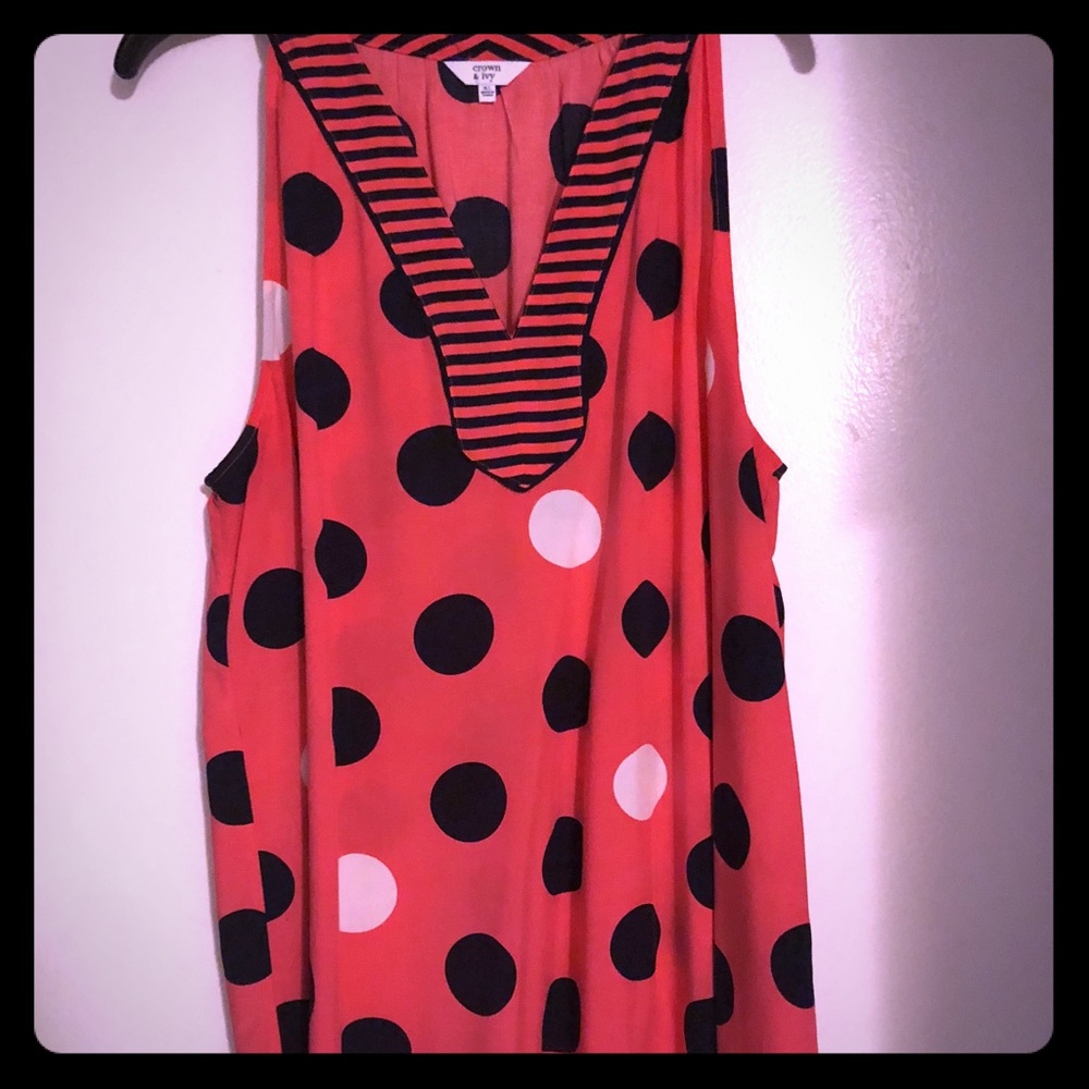 Crown & Ivy hot pink and navy polka dot